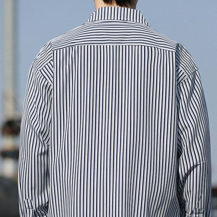 ストライプシャツゆったりシルエット縦縞シャツ