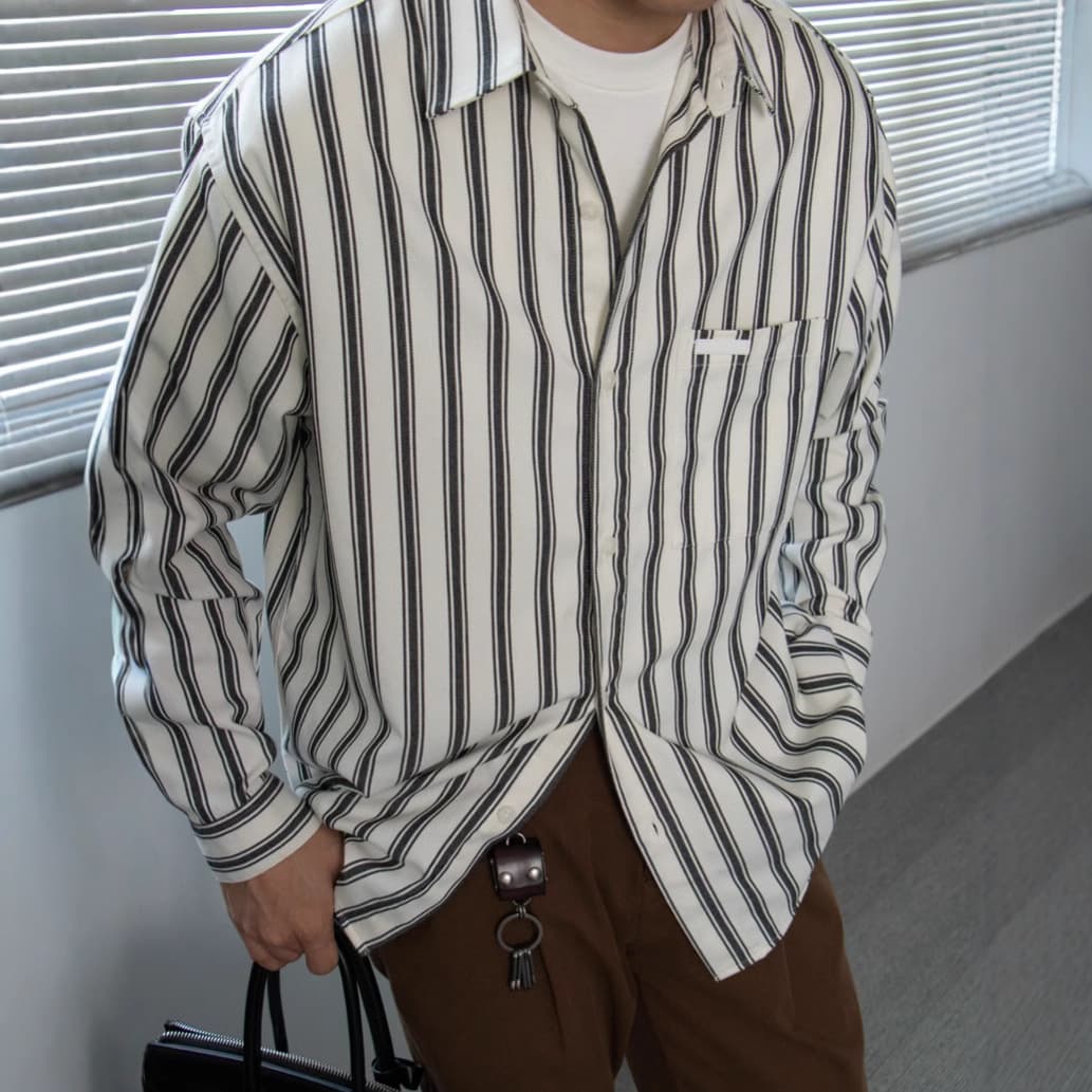 ストライプシャツ クラシック縦縞ゆったりシャツ